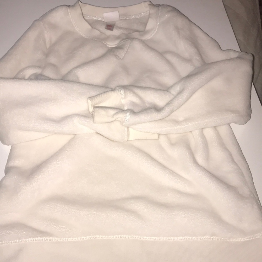 Fuzzy White Crewneck!